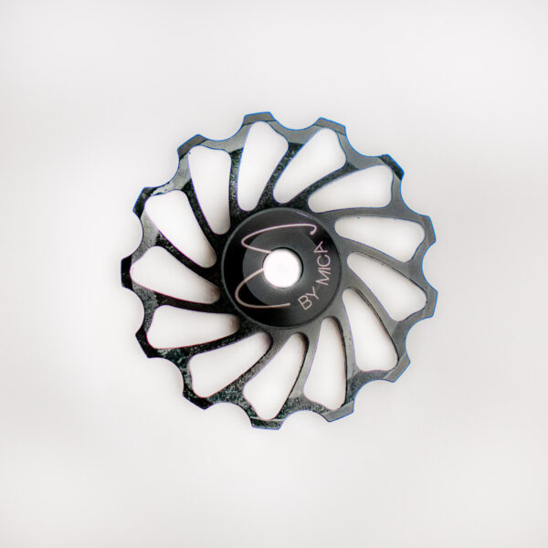 classique-roulettes-noir-13t
